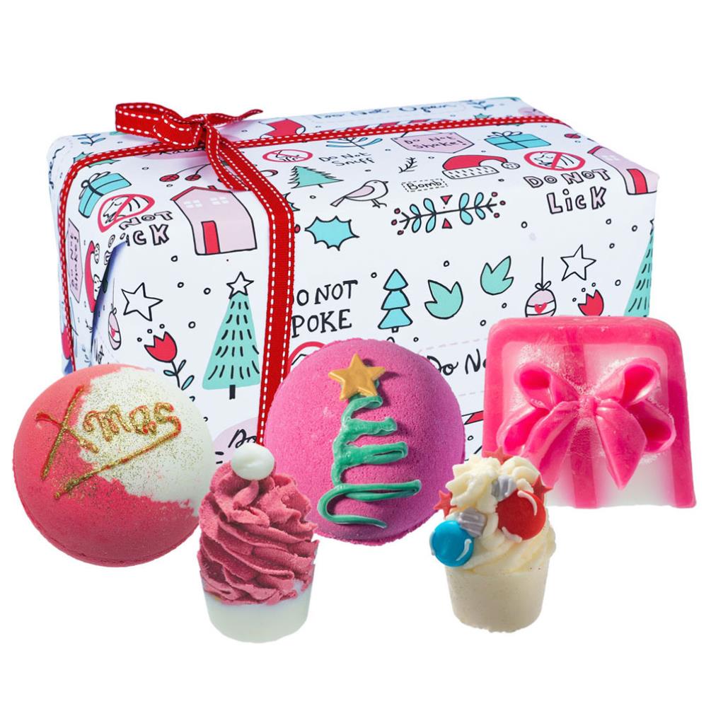 Bomb Cosmetics No Peeking Gift Set £15.29